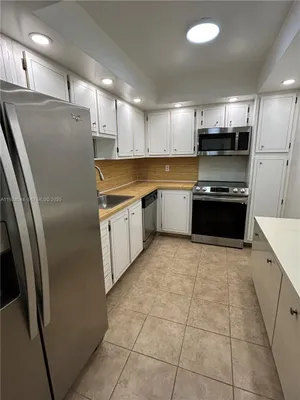 Property Slideshow image 2 of 37 | 1100 saint charles pl 308, Pembroke Pines, FL, 33026