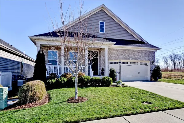 Property Slideshow image 2 of 48 | 7009 westbrook dr, Williamsburg, VA, 23188