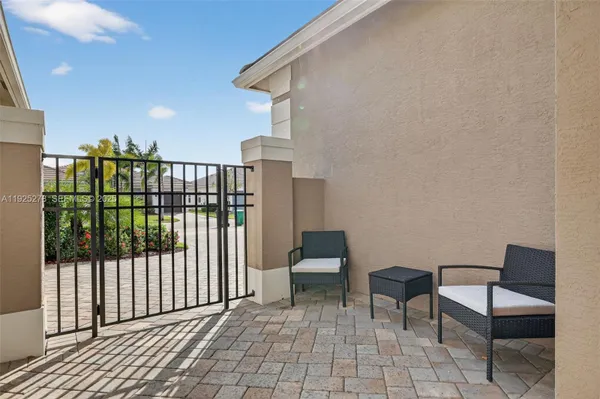 Property Slideshow image 3 of 67 | 11904 sw sailfish isles way, Port St Lucie, FL, 34987