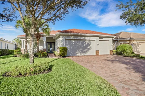 Property Slideshow image 3 of 49 | 3990 otter bend cir, Fort Myers, FL, 33905