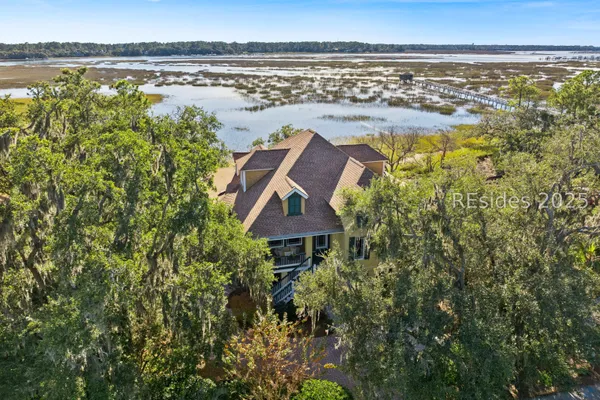 Property Slideshow image 2 of 83 | 50 broad pointe dr, Hilton Head Island, SC, 29926