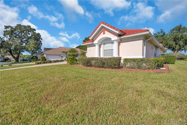 Property Slideshow image 3 of 50 | 83 w mickey mantle path, Hernando, FL, 34442