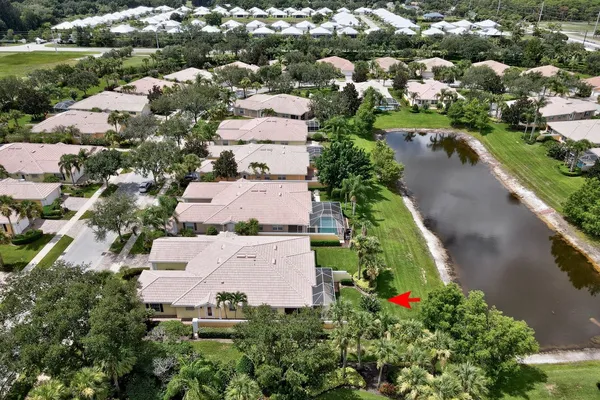 Property Slideshow image 3 of 35 | 4934 corsica sq, Vero Beach, FL, 32967