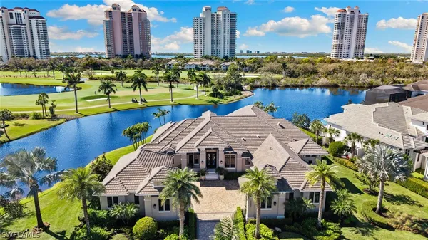 Property Slideshow image 2 of 48 | 26180 woodlyn dr, Bonita Springs, FL, 34134