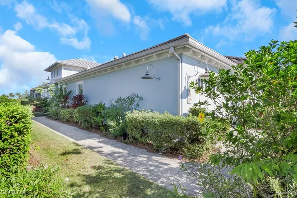 Property Slideshow image 3 of 49 | 6809 bequia way, Naples, FL, 34113