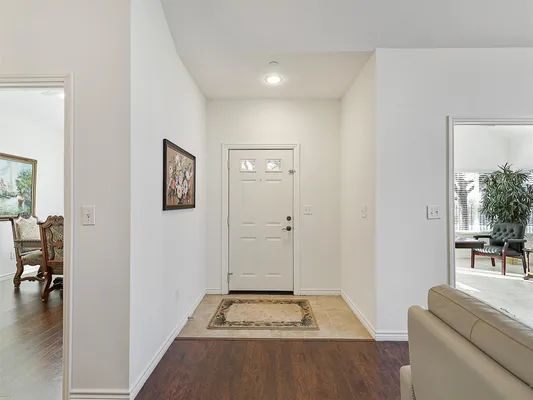 Property Slideshow image 3 of 40 | 2601 marsh ln unit 124, Plano, TX, 75093