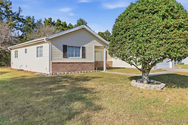 Property Slideshow image 3 of 44 | 11960 sw 137th loop, Dunnellon, FL, 34432