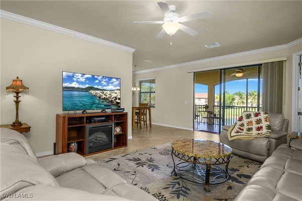 Property Slideshow image 2 of 50 | 9495 napoli ln 201, Naples, FL, 34113