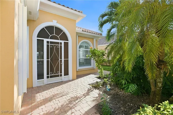 Property Slideshow image 2 of 41 | 7704 hernando ct, Naples, FL, 34114