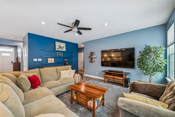 Property Slideshow image 2 of 34 | 133 lindana ct, Sewickley, PA, 15143