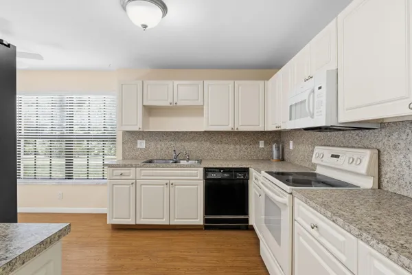 Property Slideshow image 3 of 39 | 3233 perimeter dr 2511, ,, FL, 33467