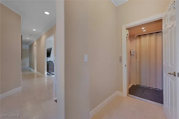 Property Slideshow image 3 of 21 | 642 vintage reserve cir 3d, Naples, FL, 34119