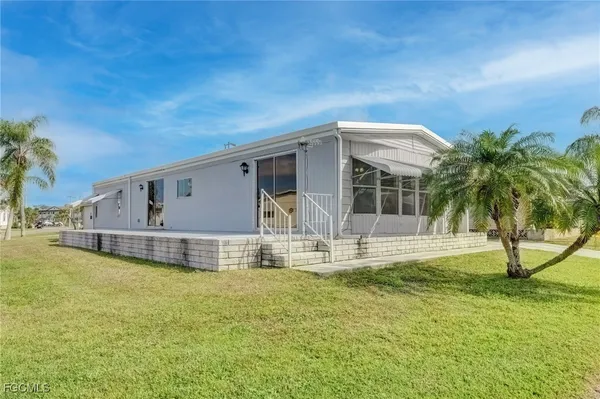 Property Slideshow image 3 of 39 | 5501 john alden ln, North Fort Myers, FL, 33917