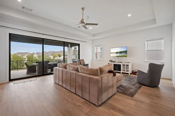 Property Slideshow image 3 of 30 | 616 hallwood dr, Liberty Hill, TX, 78642