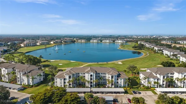 Property Slideshow image 2 of 36 | 10370 washingtonia palm way 4345, Fort Myers, FL, 33966