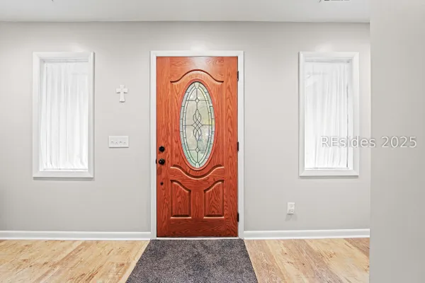 Property Slideshow image 2 of 57 | 2 wood thrush ct, Hilton Head Island, SC, 29926