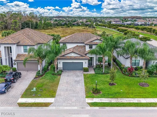 Property Slideshow image 3 of 50 | 19828 beechcrest pl, Estero, FL, 33928