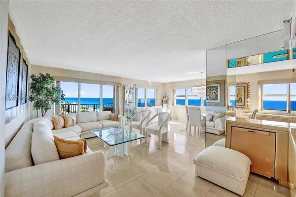 Property Slideshow image 3 of 64 | 1201 s ocean dr 1601s, Hollywood, FL, 33019