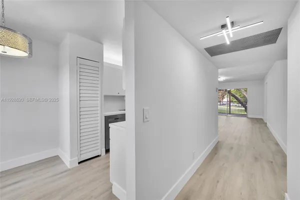 Property Slideshow image 3 of 28 | 1200 sw 124th ter 207o, Pembroke Pines, FL, 33027