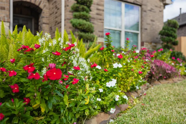 Property Slideshow image 2 of 50 | 653 iago ct, League City, TX, 77573