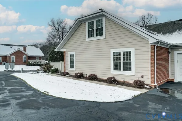 Property Slideshow image 3 of 42 | 1432 patriot cir, Glen Allen, VA, 23059