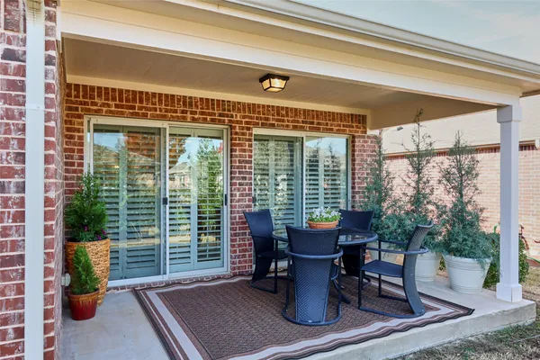Property Slideshow image 3 of 37 | 7878 birmingham forest dr, Frisco, TX, 75036