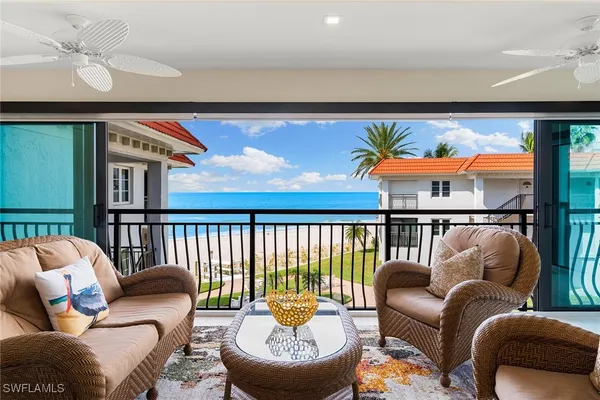 Property Slideshow image 3 of 34 | 3333 gulf shore blvd 4, Naples, FL, 34103