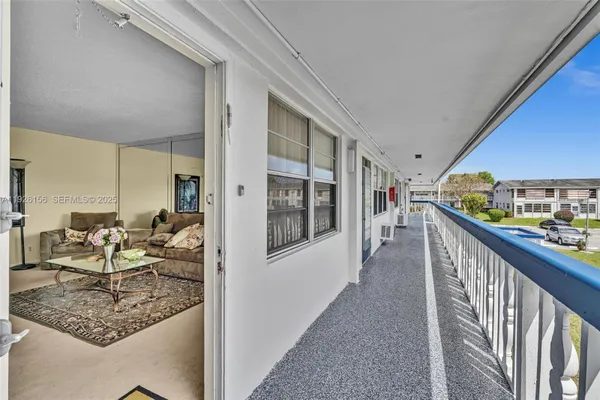 Property Slideshow image 3 of 37 | 117 westbury e unit e, Deerfield Beach, FL, 33442
