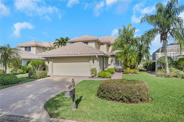 Property Slideshow image 3 of 37 | 483 palo verde dr, Naples, FL, 34119