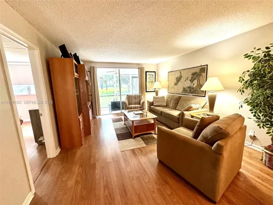 Property Slideshow image 3 of 48 | 8990 s hollybrook blvd apt 108, Pembroke Pines, FL, 33025