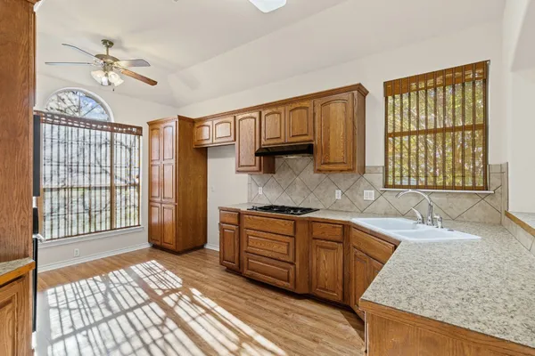 Property Slideshow image 3 of 24 | 715 enchanted rock trl, Georgetown, TX, 78633