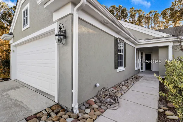 Property Slideshow image 2 of 35 | 18 french garden ln, Bluffton, SC, 29909