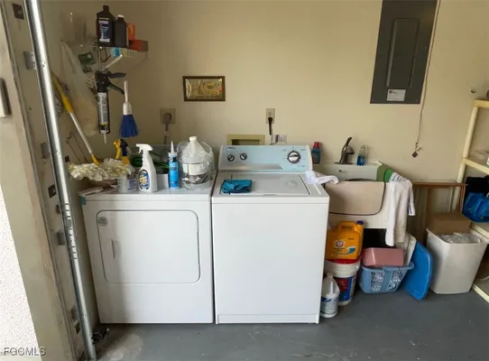 Property Slideshow image 3 of 22 | 18424 orangecrest ct, Lehigh Acres, FL, 33936