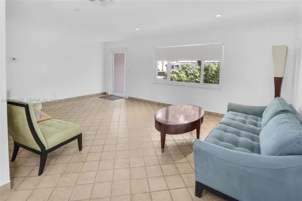 Property Slideshow image 3 of 29 | 1331 campanelli dr, Plantation, FL, 33322