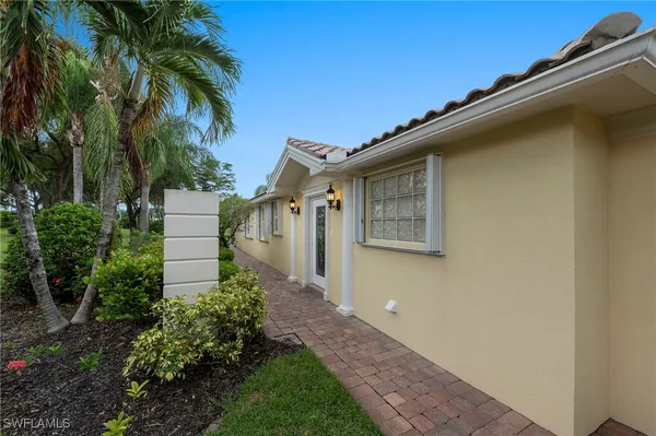 Property Slideshow image 3 of 26 | 15416 almaco cir, Bonita Springs, FL, 34135