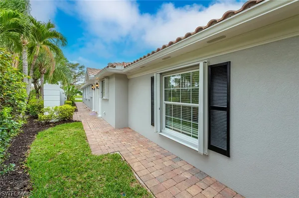 Property Slideshow image 3 of 26 | 15416 almaco cir, Bonita Springs, FL, 34135