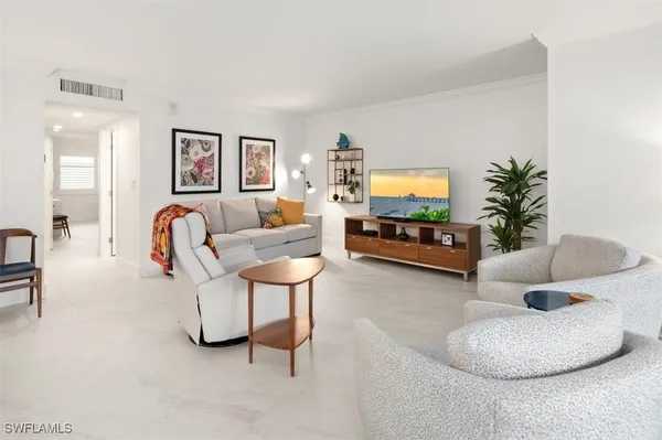 Property Slideshow image 3 of 20 | 3000 gulf shore blvd 106, Naples, FL, 34103