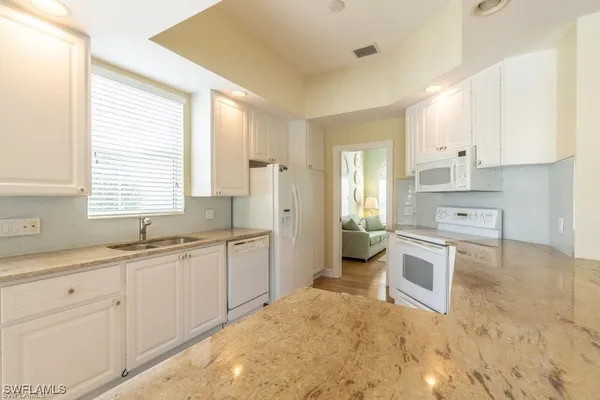 Property Slideshow image 3 of 33 | 7687 hernando ct, Naples, FL, 34114
