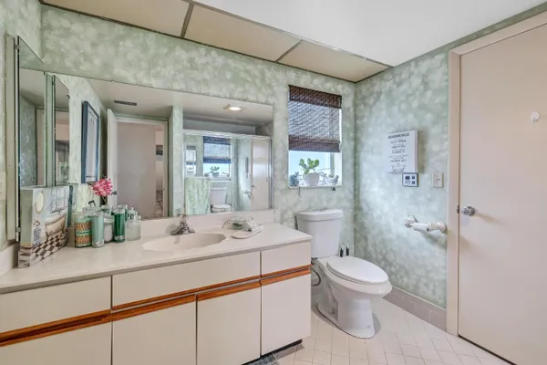 Property Slideshow image 2 of 27 | 6137 rainbow cir, ,, FL, 33463