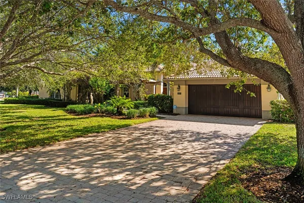Property Slideshow image 3 of 50 | 8840 mariposa ct, Naples, FL, 34113