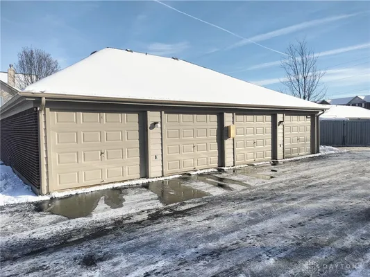 Property Slideshow image 2 of 32 | 2000 waterstone blvd 207, Miamisburg, OH, 45342