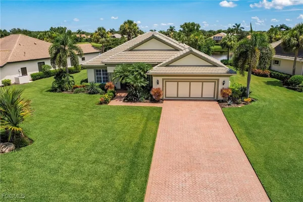 Property Slideshow image 2 of 42 | 13481 sabal pointe dr, Fort Myers, FL, 33905