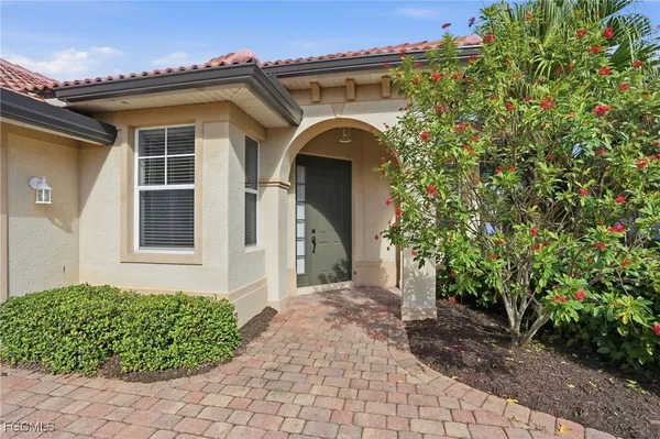Property Slideshow image 2 of 50 | 10537 bella vista dr, Fort Myers, FL, 33913