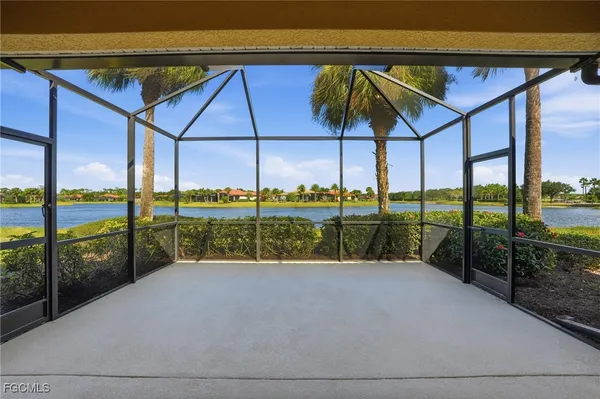 Property Slideshow image 3 of 50 | 10537 bella vista dr, Fort Myers, FL, 33913