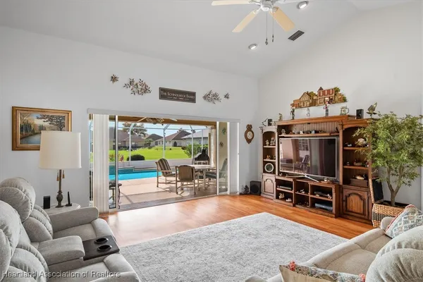 Property Slideshow image 3 of 48 | 5 acacia ct, Lake Placid, FL, 33852