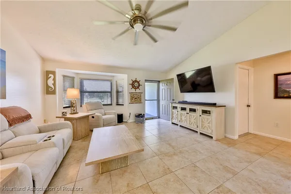 Property Slideshow image 3 of 25 | 3745 camry ct, Sebring, FL, 33872