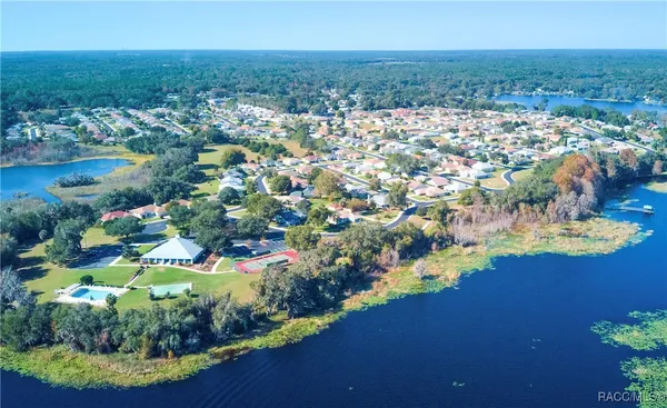 Property Slideshow image 2 of 53 | 4632 n lake vista trl, Hernando, FL, 34442