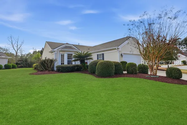 Property Slideshow image 2 of 45 | 11 candlelight ln, Bluffton, SC, 29909