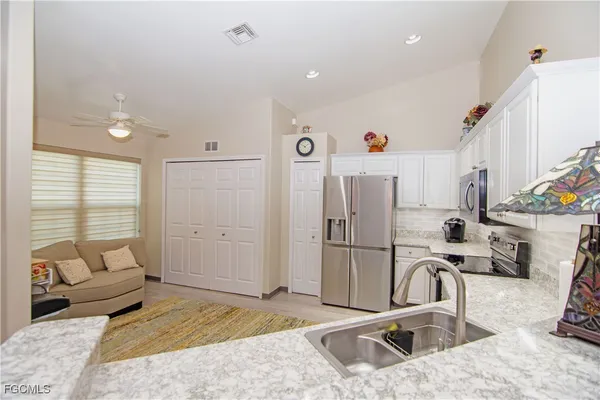 Property Slideshow image 3 of 31 | 9595 hemingway ln apt 4103, Fort Myers, FL, 33913