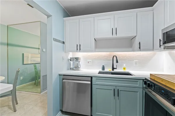 Property Slideshow image 3 of 36 | 35 vista gardens trl 204, Vero Beach, FL, 32962